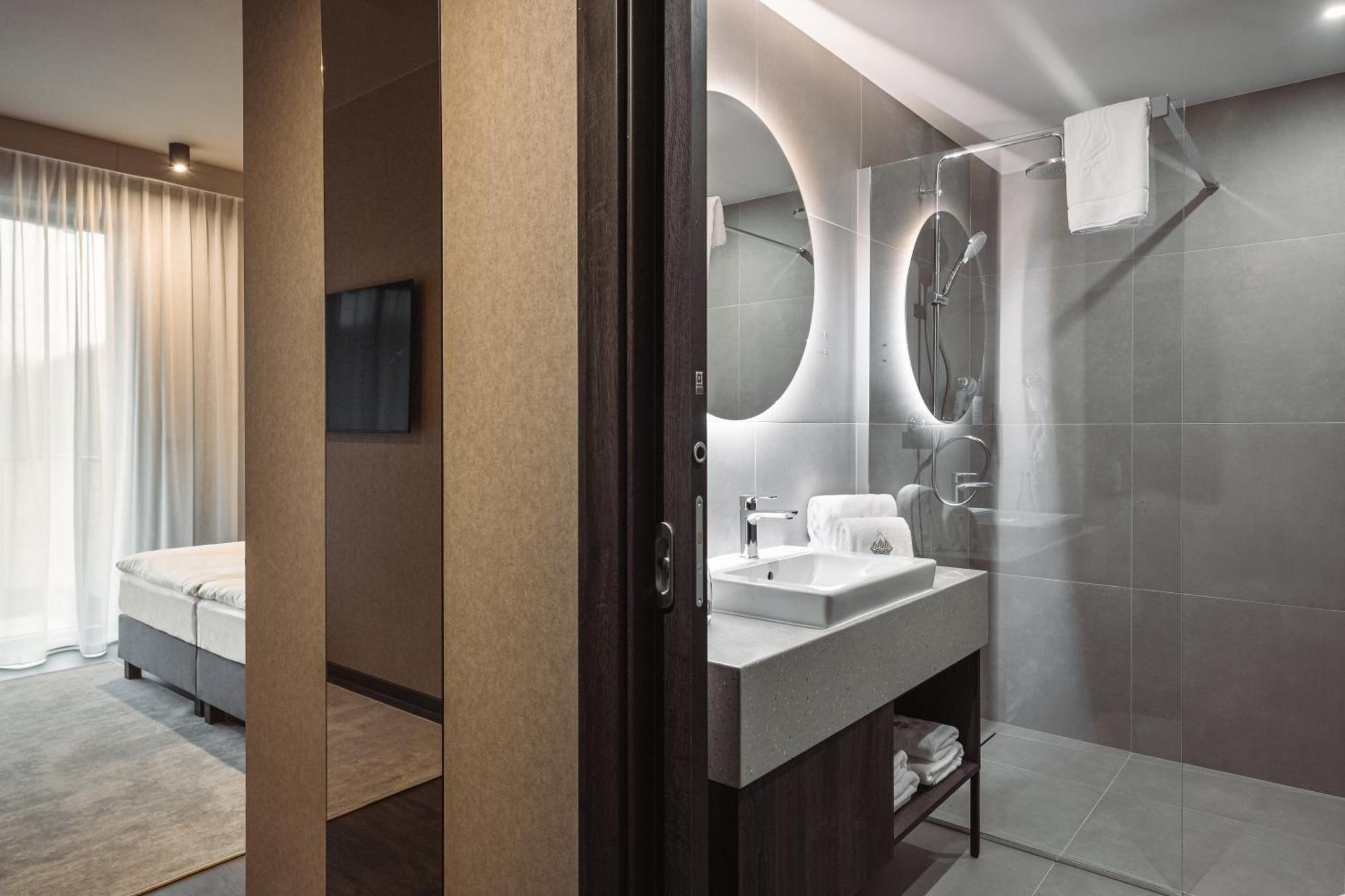 Termy Karkonosze Resort & Spa Jelenia Góra Екстериор снимка