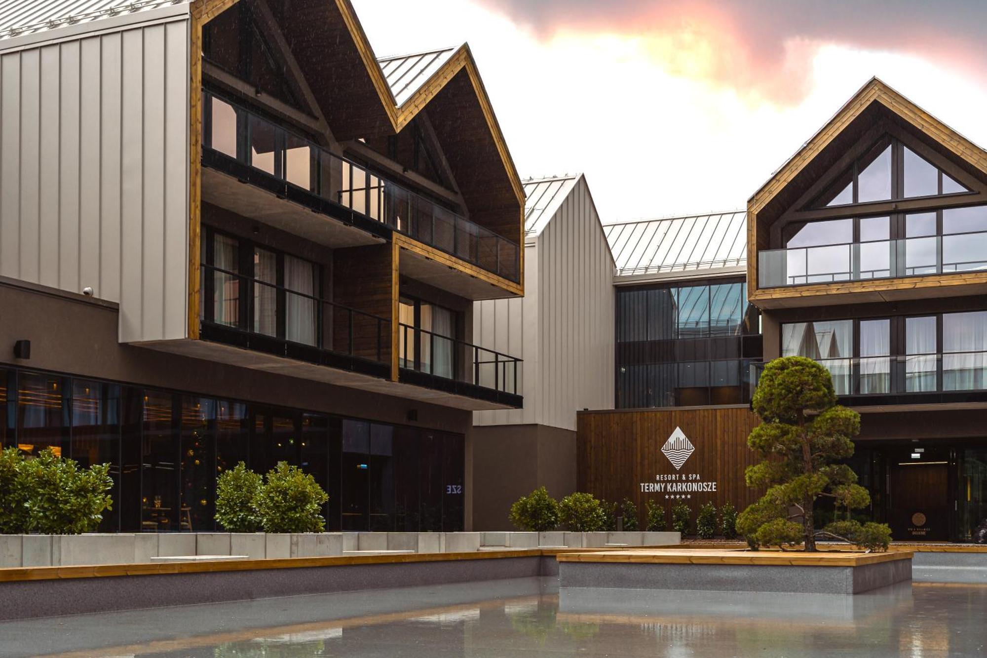 Termy Karkonosze Resort & Spa Jelenia Góra Екстериор снимка