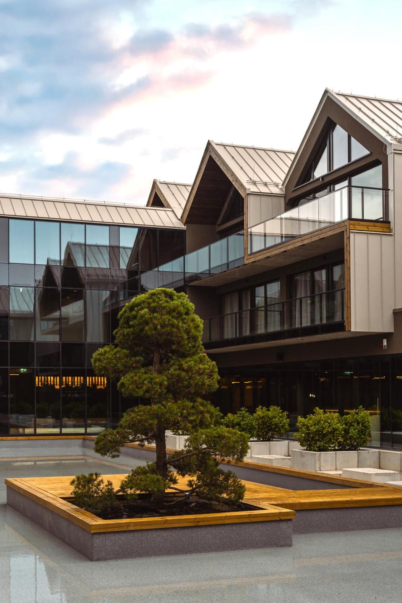 Termy Karkonosze Resort & Spa Jelenia Góra Екстериор снимка